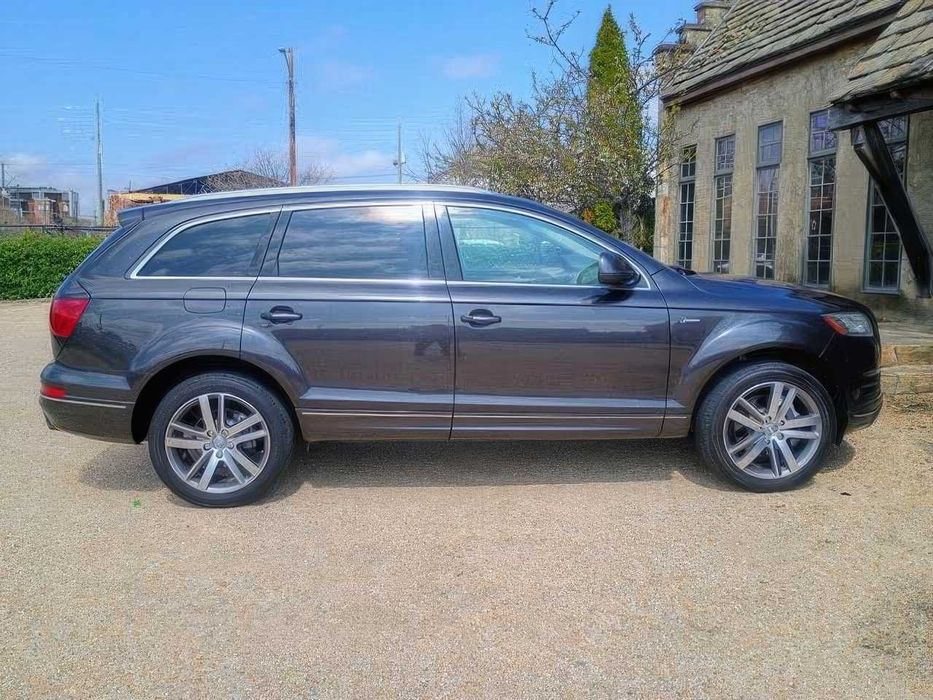 Audi Q7      2014