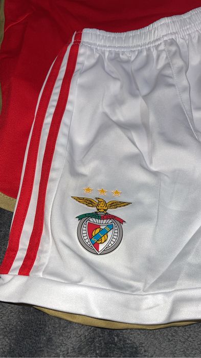 Equipamento Benfica Principal