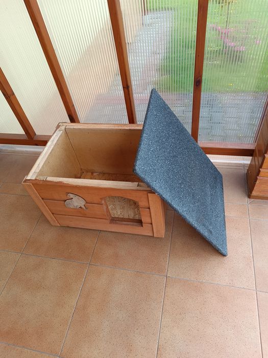 Buda domek ocieplana dla kota