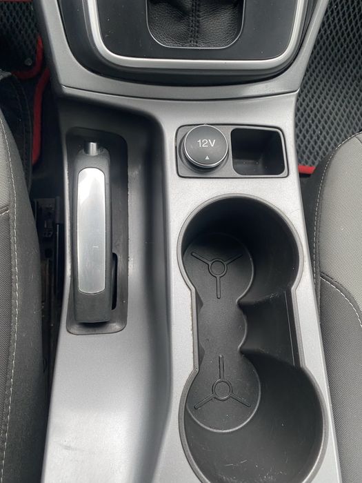 Ford C-max 2015год. ГИБРИД.