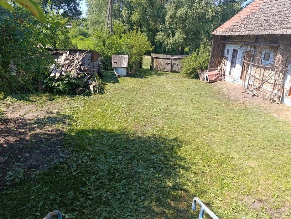 Продам Будинок  в  селі Санники