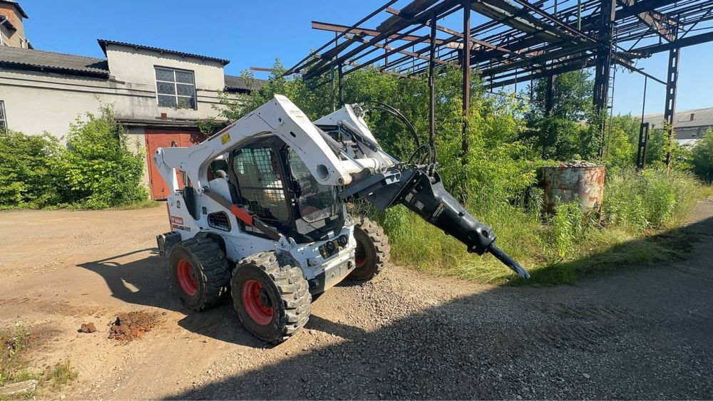Послуги гідромолота, відбійного молотка