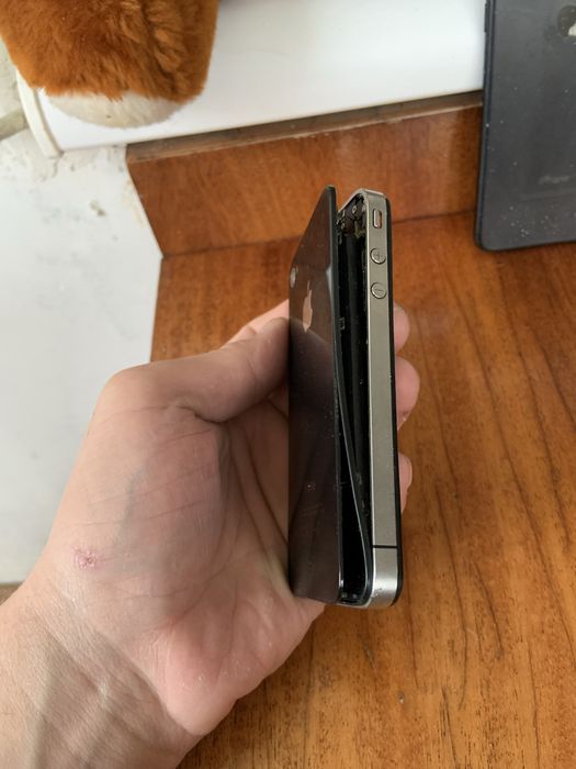 Iphone 7, 4S  32gb на запчастини