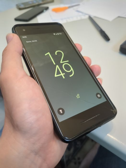 Google pixel 2 azul
