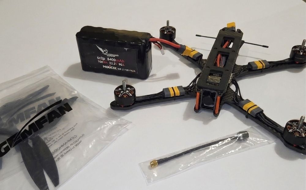 Комплект FPV дрон 8" (F405 / Аналог 5.8 / ELRS 915)