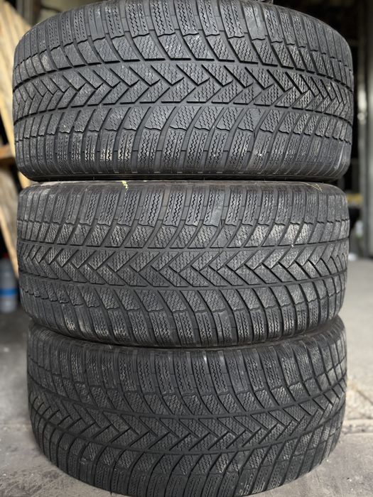 255/40-19 Bridgestone blizzak шини