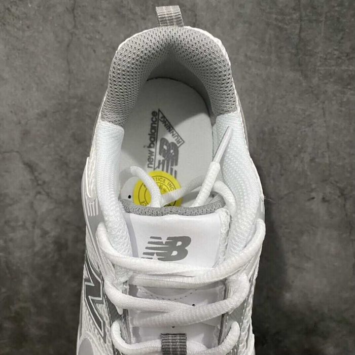 New Balance NB MR530 AD Srebrny r.38.5