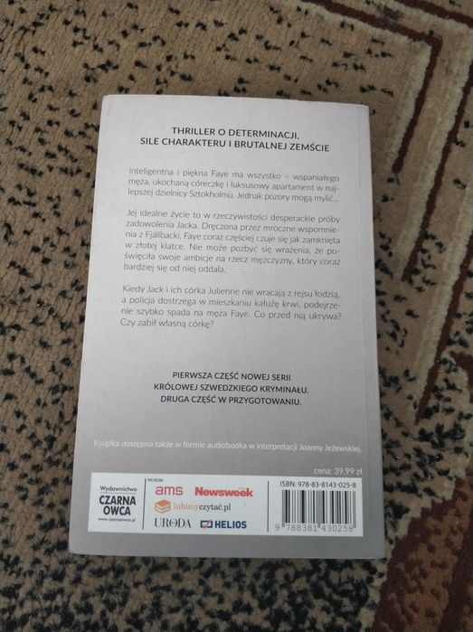 Złota klatka dobra książka