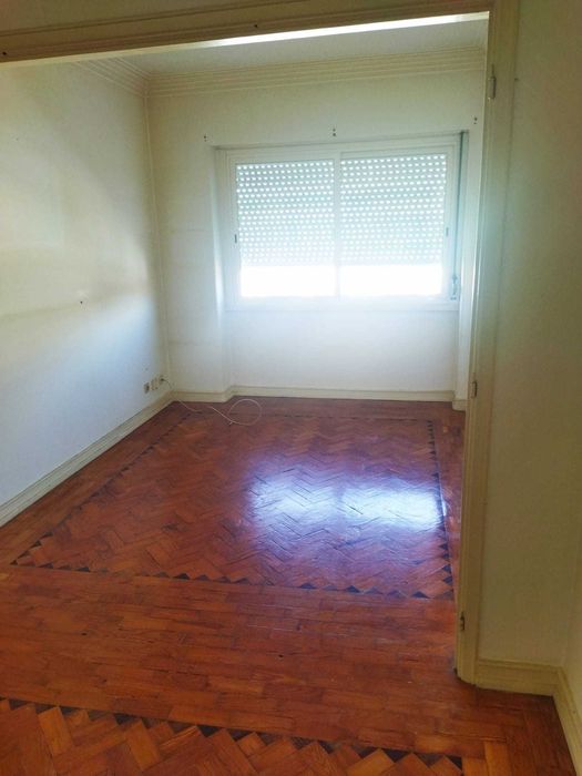 Arrendamento Apartamento T3 junto das Torres de Lisboa