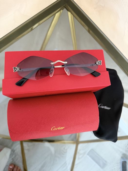 Жіночі окуляри відомого бренду