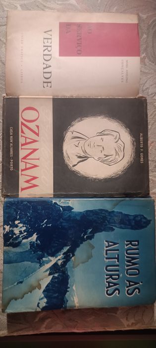 Livros antigos religião católica