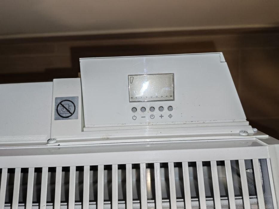 Radiador / Aquecedor de parede 1500W