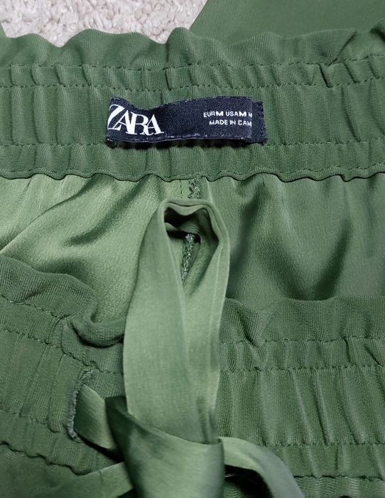 Свободные брюки, штаны Zara. Размер М, наш 44-46.