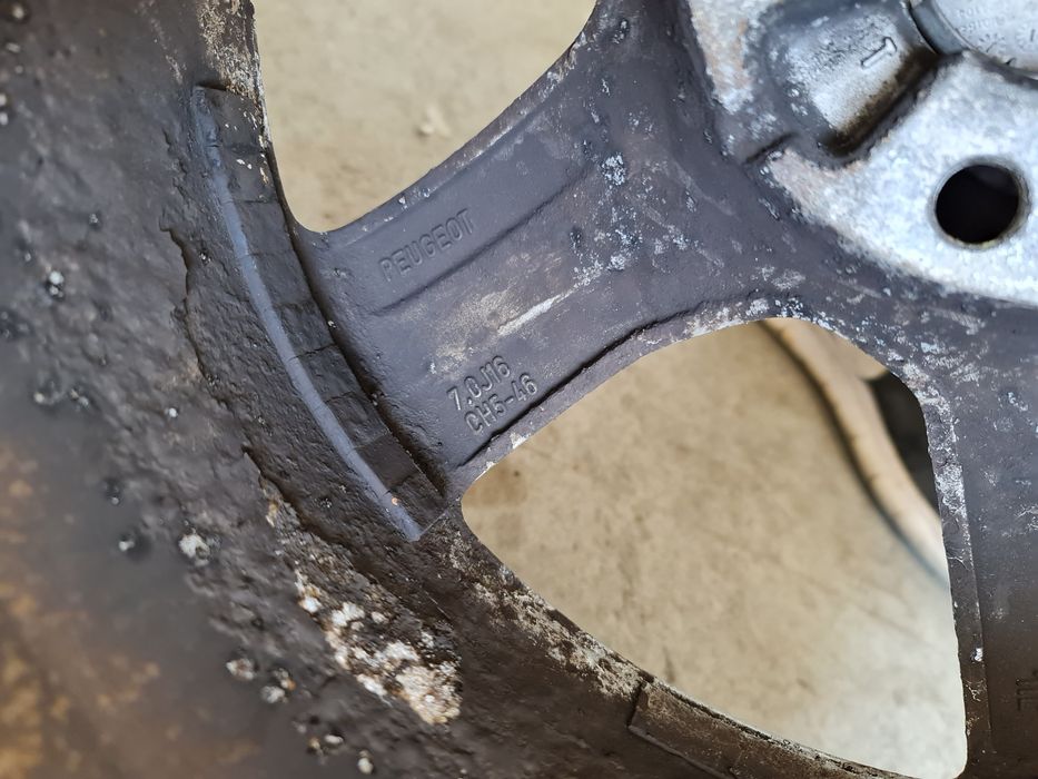 Оригінальні колеса диски Peugeot 508 R16 зимова резина