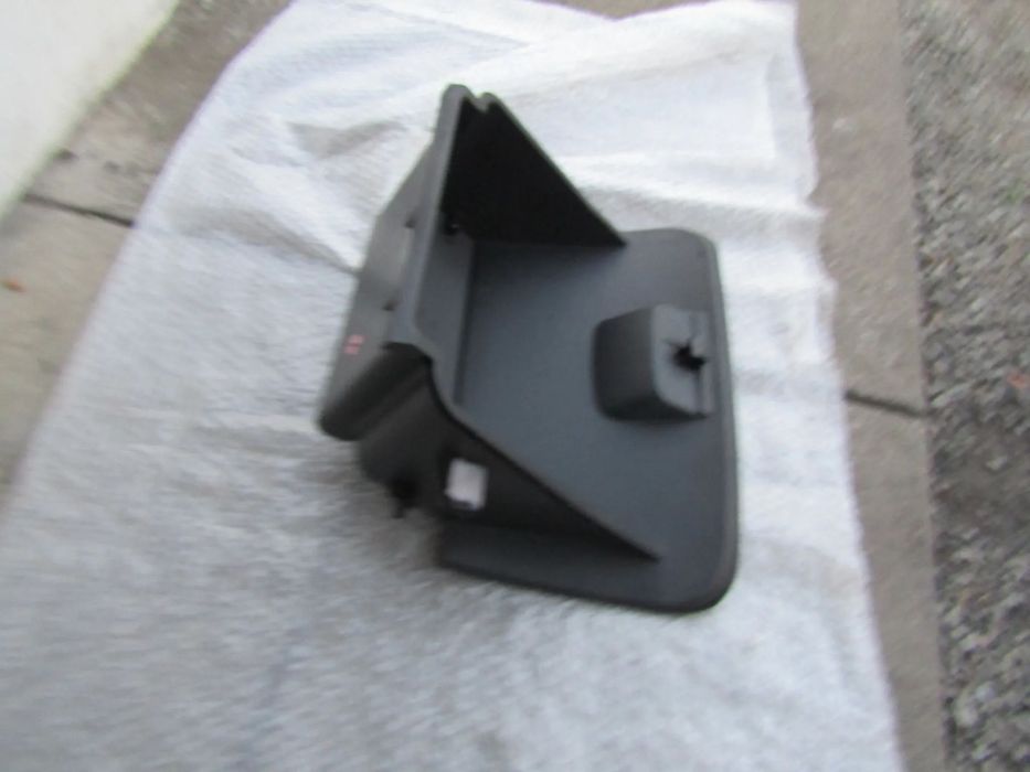 Porta luvas Citroen C3 ano 2003 a 2009 usado em bom estado