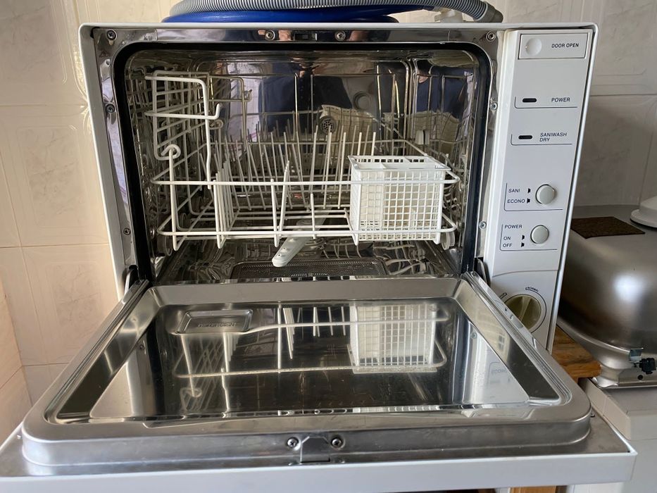 Máquina de lavar louça de bancada