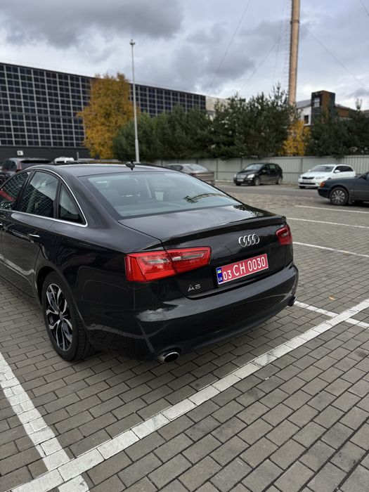 AUDI A6C7  2013 року