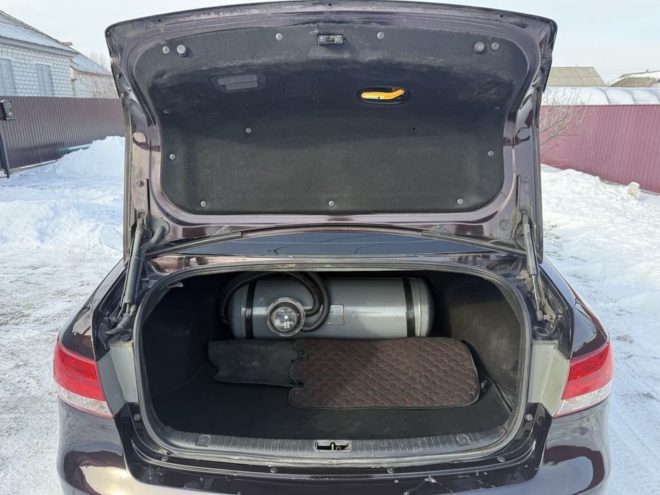 Продам Авто Hyundai Sonata 2.0 Бензин Газ