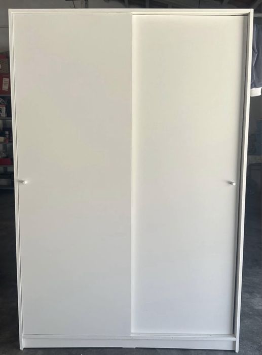 roupeiro com portas deslizantes “Kleppstad”