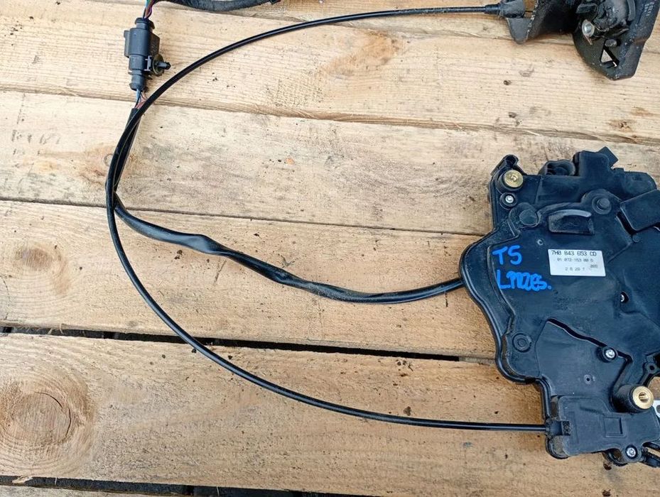 zamek lewy drzwi przesuwnych stycznik vw transporter t5 2003-2009 7h08