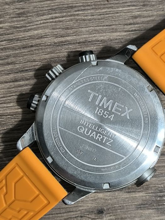 Часы Timex T2N812