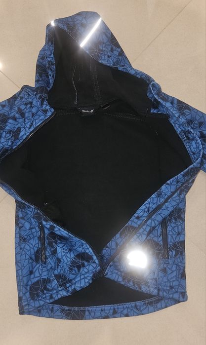 Kurtka chłopięcą softshell rozmiar 122/128