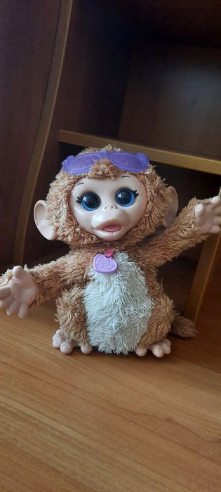 Furreal friends My Giggly Monkey