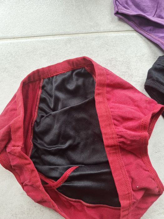 Nowe nieużywane majtki menstruacyjne  5 szt