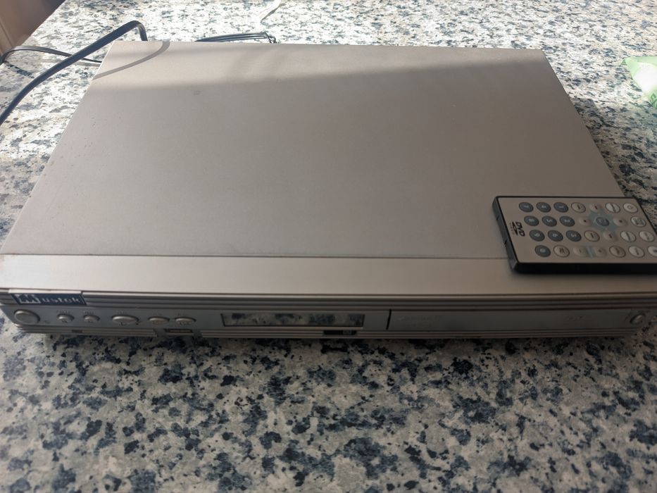 DVD програвач Mustek V56SM-2E