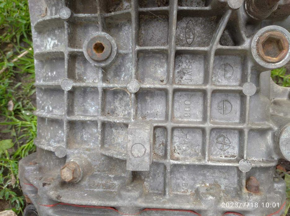 Коробка передач на Ford Transit 2.5D рабочая