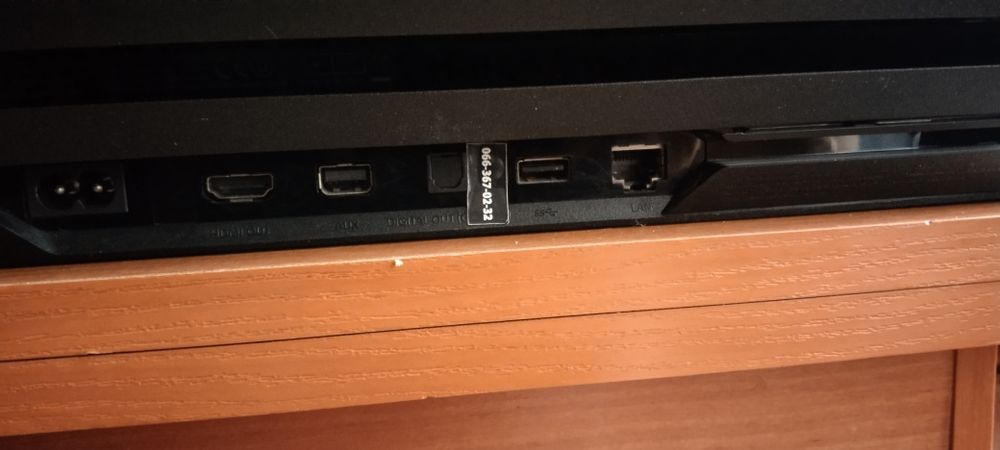 Sony PlayStation 4 Pro(1ТВ)