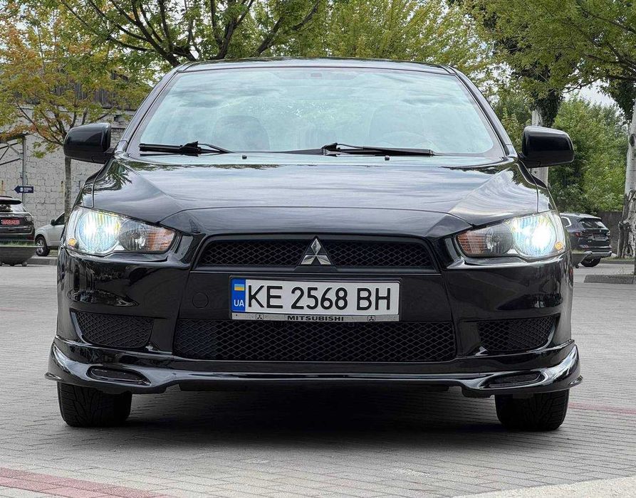 Mitsubishi Lancer 2011 Автомат 2011 газ бензин