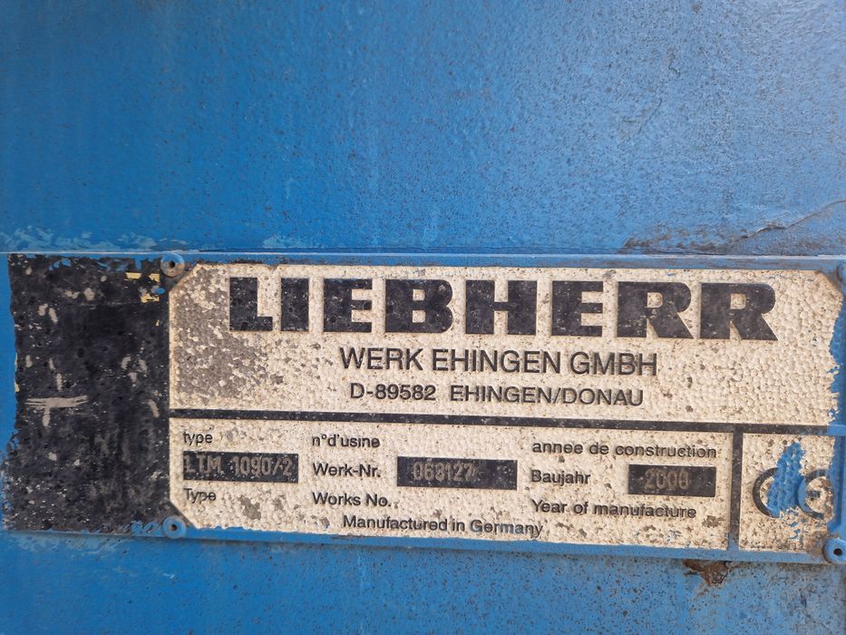 Liebherr LTM1090