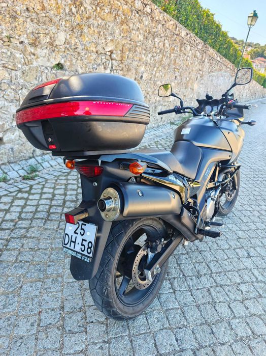 Suzuki V-Strom 650 – 2007 – Apenas 17.000 km