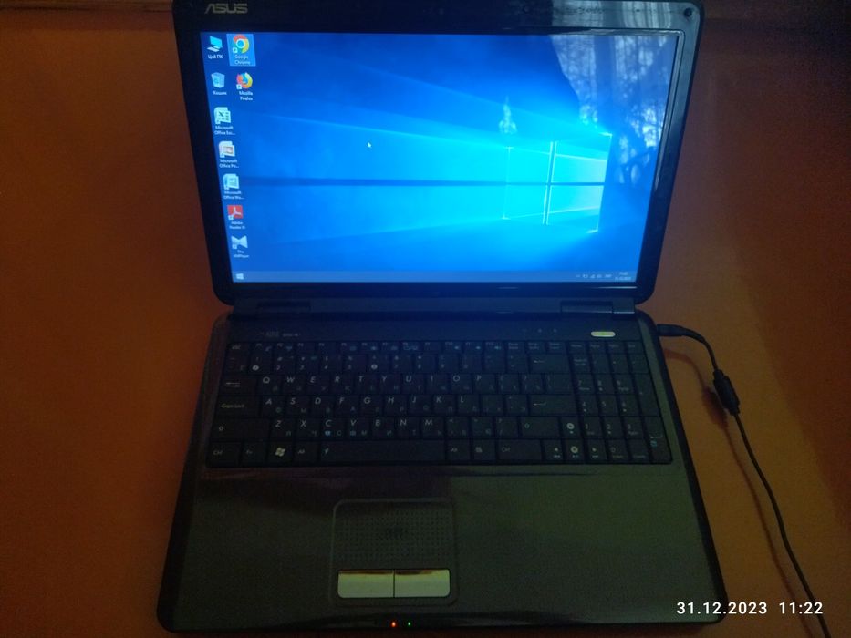 Ноутбук Asus k50lj.intel core2duo t5800 2*2.0, 2gb, без hdd