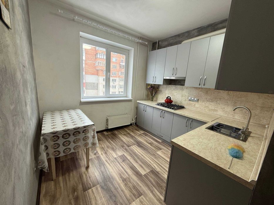 Продаж 1-кімнатної квартири вул. Г.Крут