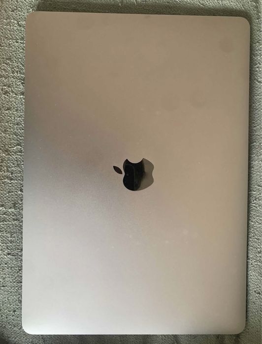 MacBook Pro 2019, 16 GB, 256 GB, Damaged64284458635137123