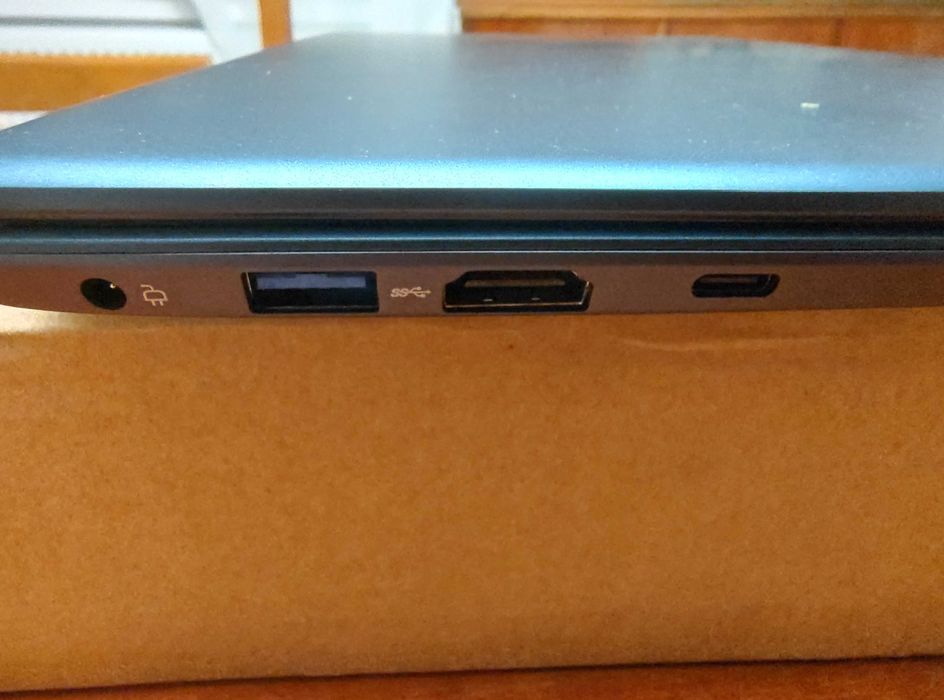 Nowy cienki laptop netbook AMD 8gb ddr4 512gb SSD