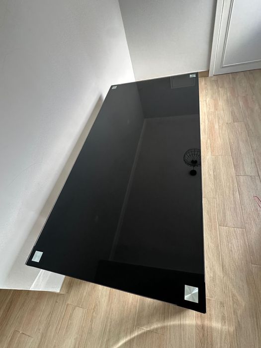 Mesa de jantar em vidro