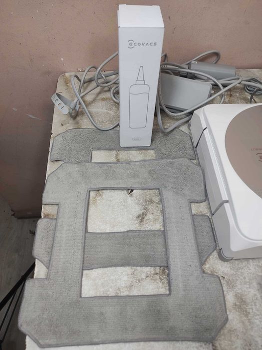 Robot do mycia okien ECOVACS Winbot W1 Pro