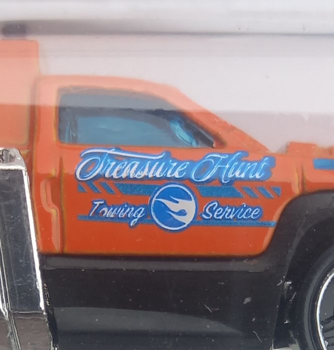 Hot wheels saiu no ano 2015 (TH Treasure Hunt)Repo Duty