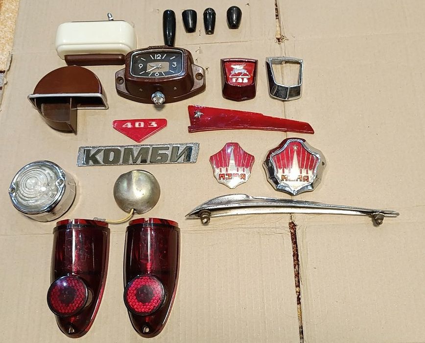 Эмблема значок пластик МЗМА Москвич 403 407 ссср