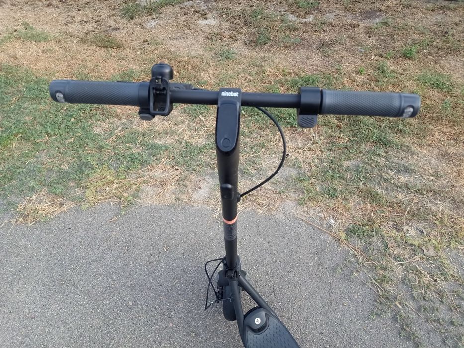 Электросамокат Segway Ninebot F2