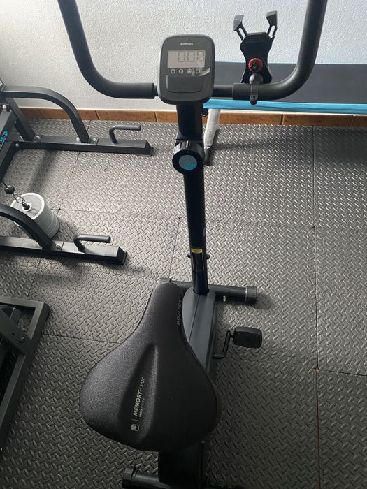 Bicicleta ergometrica semi nova