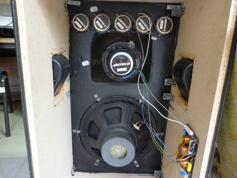 Colunas de Som Jamo 560w