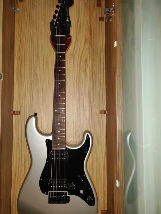 Fender Boxer Series Stratocaster HH Limited Edition MADE IN JAPAN !