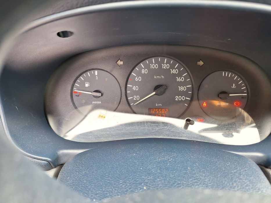 Renault Clio 2000r