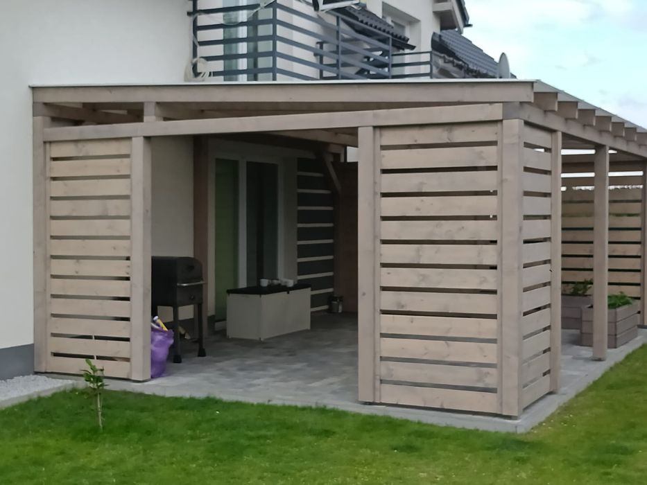 Budowa konstrukcji drewnianych.