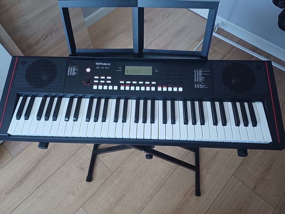Keyboard Roland E-X10