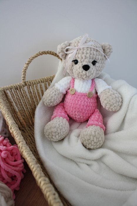 Miś w ogrodniczkach handmade